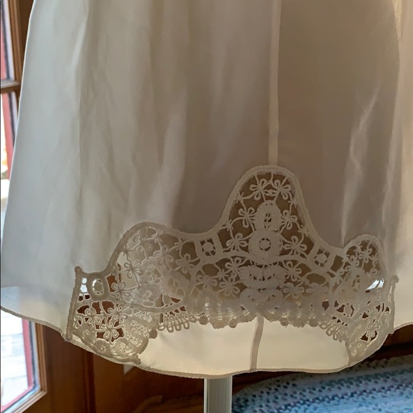 Rebecca Taylor Delicate Silk Ivory Lace Trimmed Top, size 4 - Picture 5 of 12